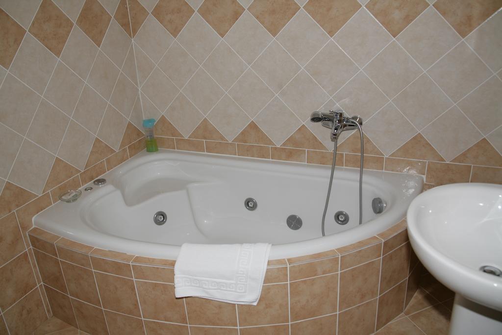 Elanthi Hostel Kastoria Habitación foto